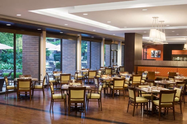 Sheraton Vancouver Airport Hotel